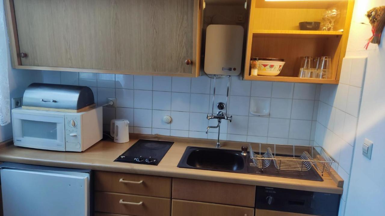 דירות Kleine Unterkunft In Stuttgart-Muenchfeld מראה חיצוני תמונה